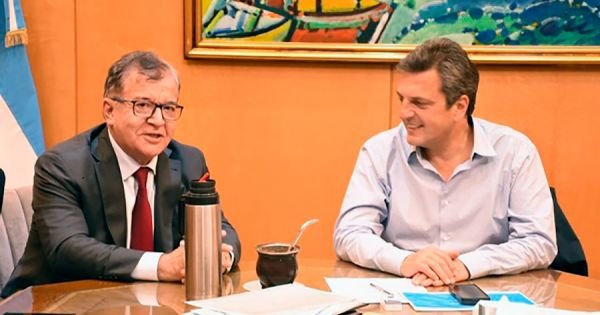 Argentina to disregard EBY deal between Cartes and Macri