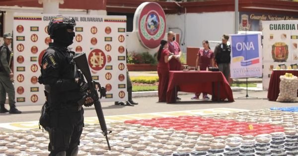 Venezuela ups military strength on Caribbean coast to fight drug trafficking