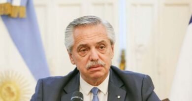 Argentine President halts all traveling due to poor health
