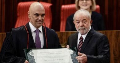 Lula, Alckmin given their diplomas by TSE