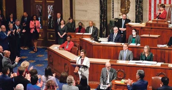US Congress passes Bolivar Act banning deals with Maduro's gov't
