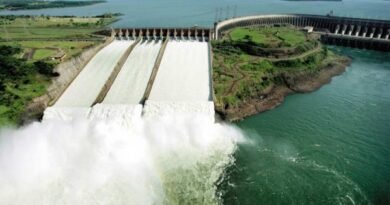 Opening of Itaipu floodgates might relieve Paraná River downspout