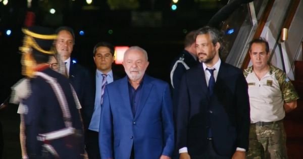 Lula cancels trip to China due to health problems