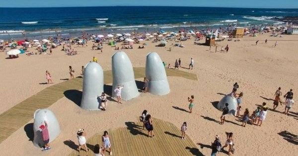 First Quarter sees over a million tourists flocking to Uruguay