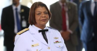 Brazilian Navy physician becomes first black female admiral