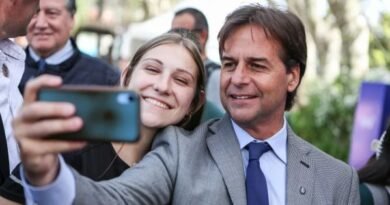 Poll: Uruguayan President still has 46% approval