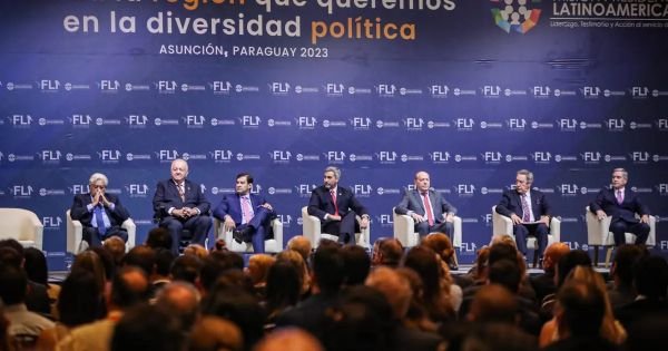 Former Latin American presidents promote regional development