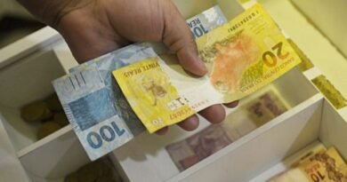 Number of Brazilians in debt on the rise