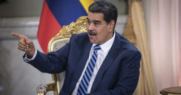 Maduro wants China to help Venezuela join BRICS