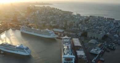 Cruise season kicks off with four Antarctic ships in Montevideo