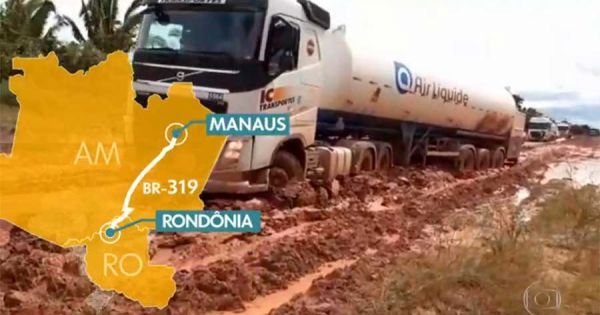 Fears of 'deforestation rush' in tropical rain forest if Brazilian congress passes bill to pave Amazon highway