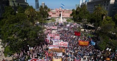 Uneventful protest in Argentina ends in arrests and other incidents in adjacent areas