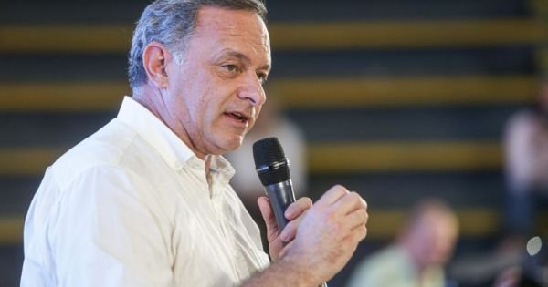 Uruguay's Presidential Secretary resigning to run for office