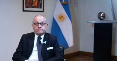 Argentina's Ambassador to Chile a nuisance to local authorities