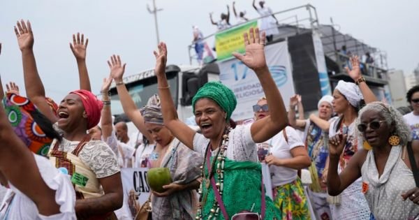 Thousands protest in Rio against religious discrimination